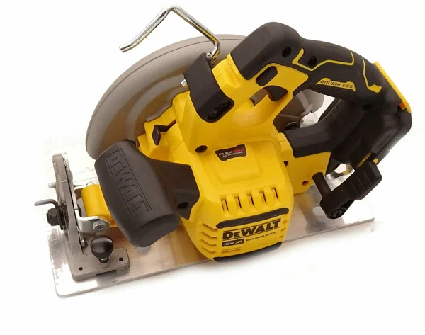 Пила дисковая аккумуляторная DeWalt DCS573T1(1акк.6ач.ЗУ)