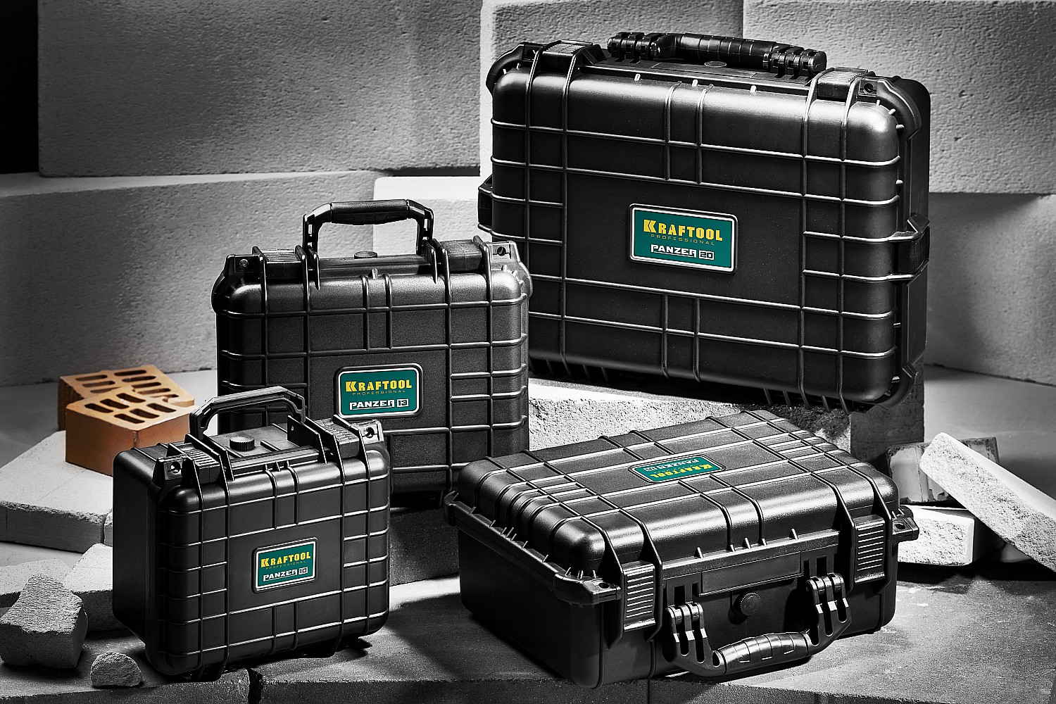 KRAFTOOL PANZER-20, 510 х 400 х 190 мм, (20″), IP55, ударопрочный пластиковый ящик (38251-20)