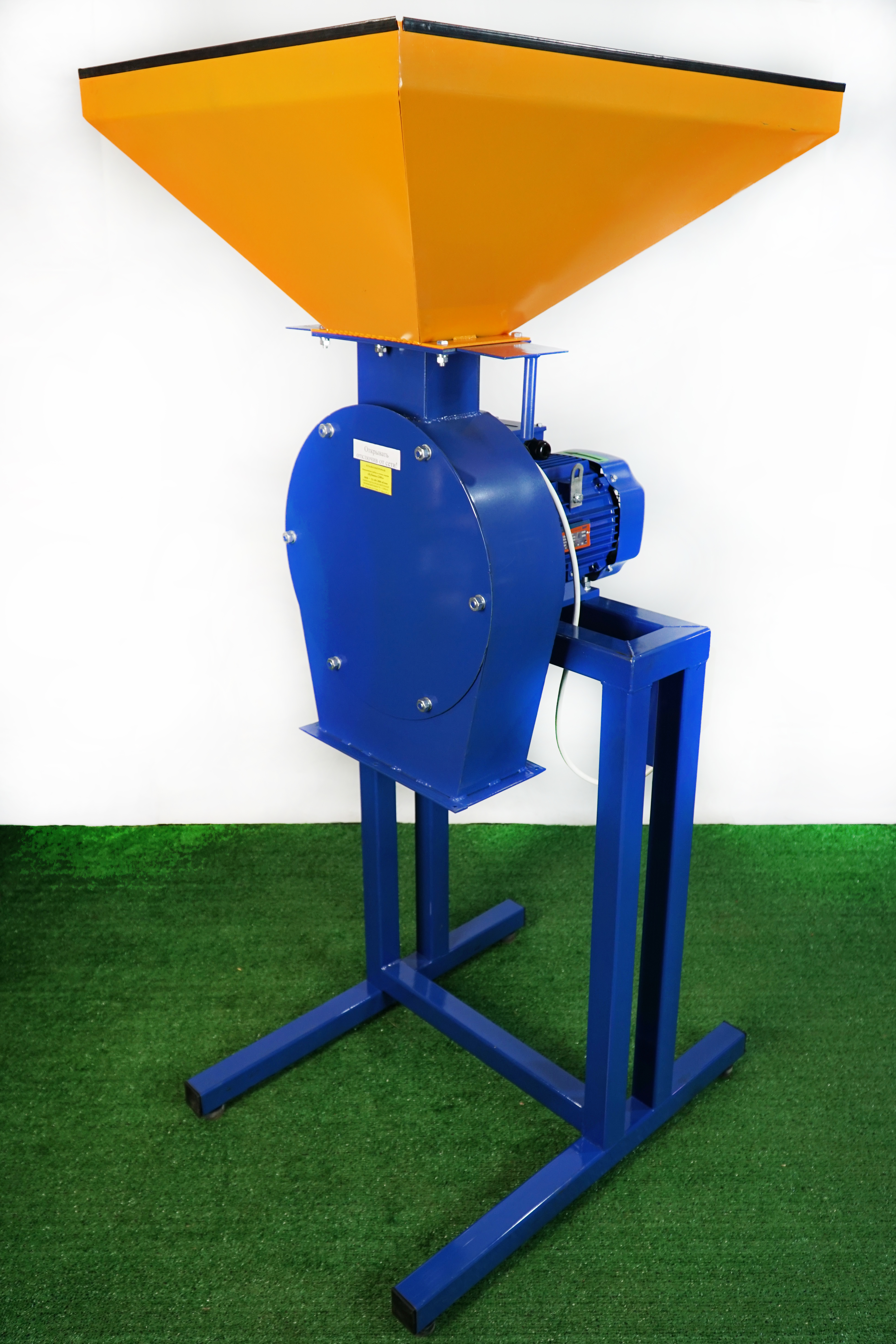 Измельчитель  "КУБАНЕЦ-1200з»    (380В)