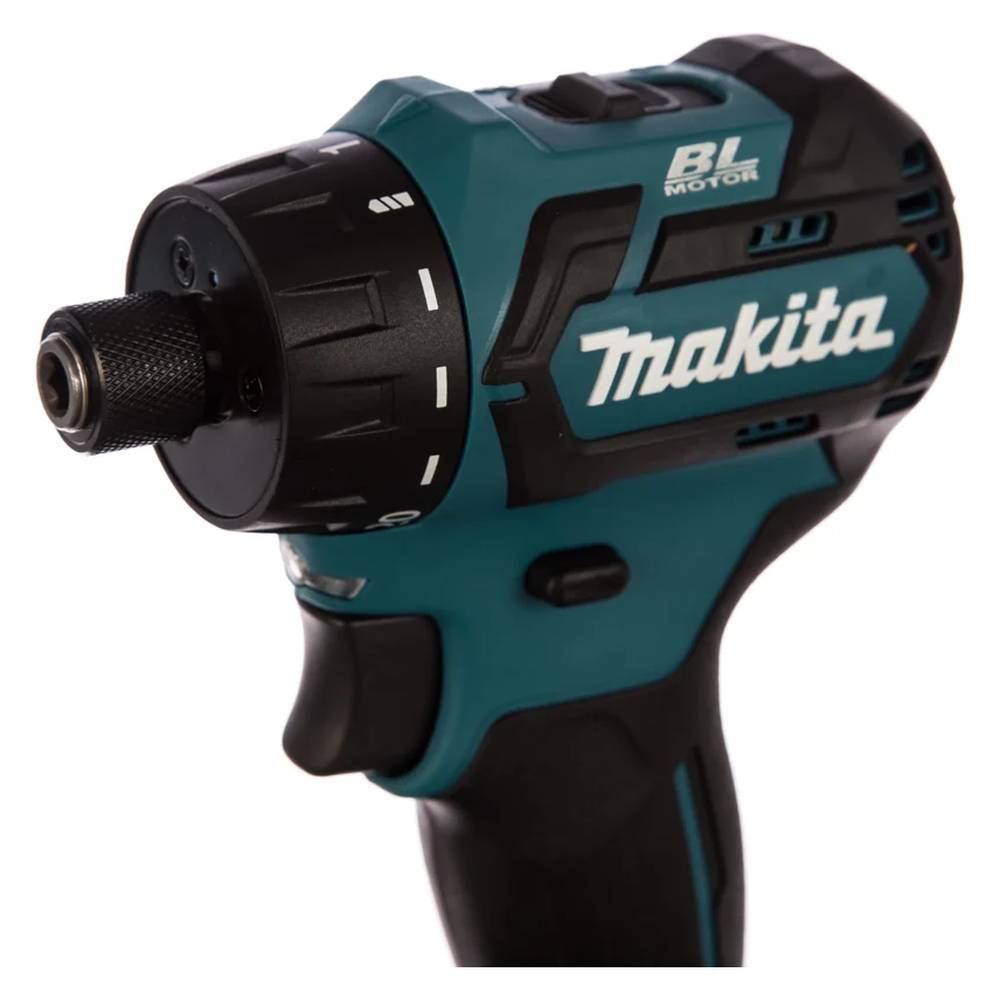 Шуруповерт аккумуляторный Makita DF032DWAE
