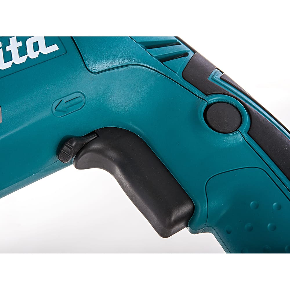 Шуруповерт электрический Makita FS6300