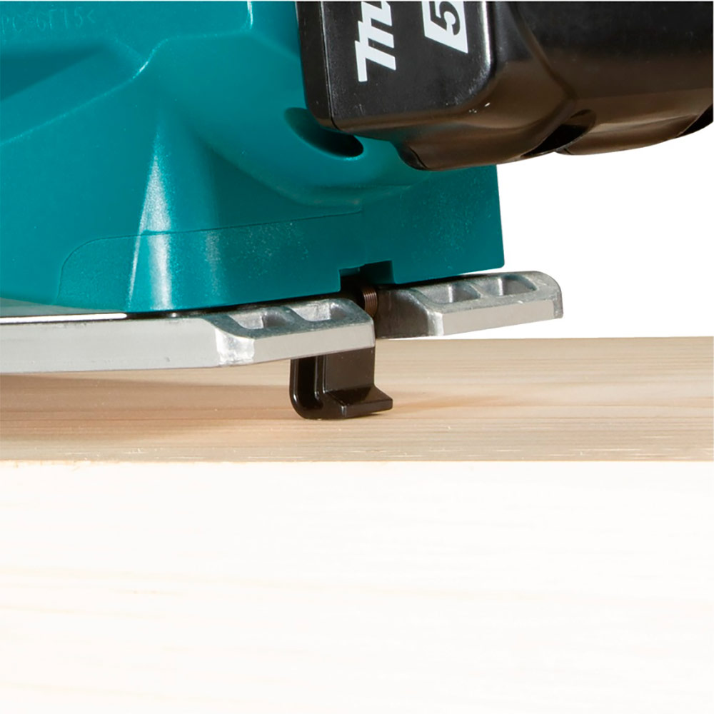 Рубанок аккумуляторный Makita DKP181Z